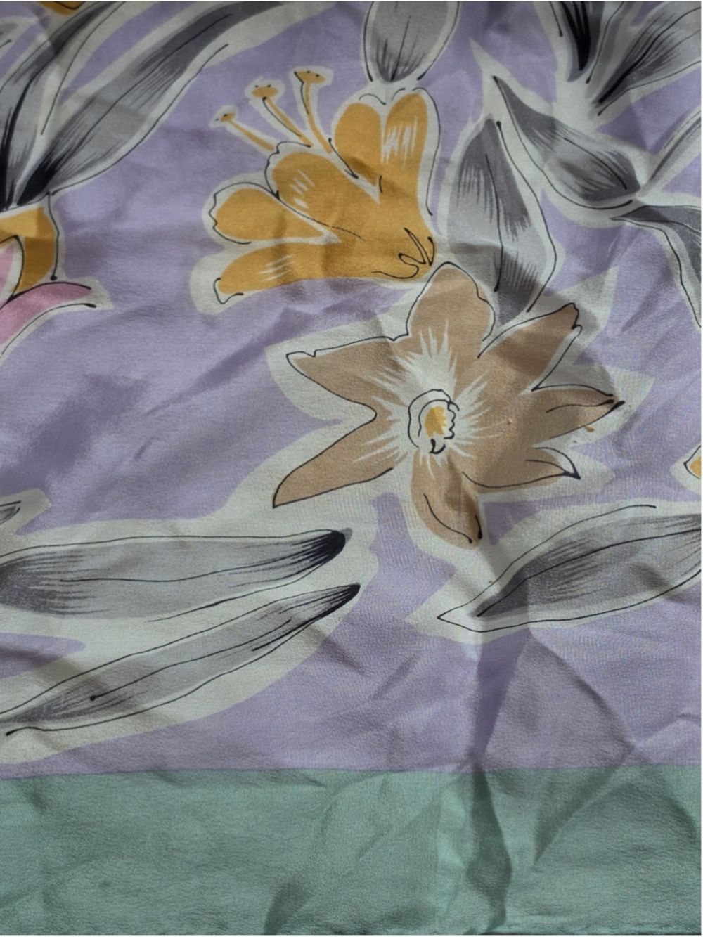 Vintage Oscar de la Renta 100% Silk Square Scarf Floral Pastel Purple 35x35 - Picture 8 of 11